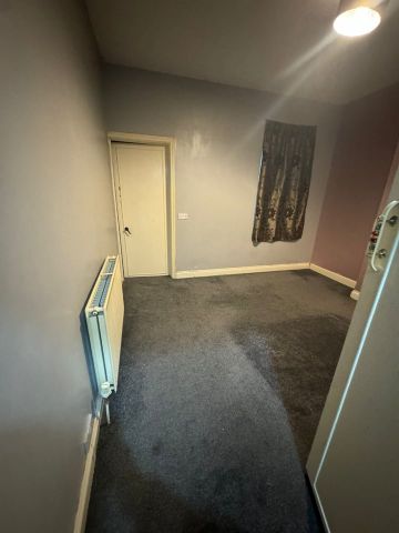 2 Bed Terraced House, Northcote Road, B33 - Photo 4