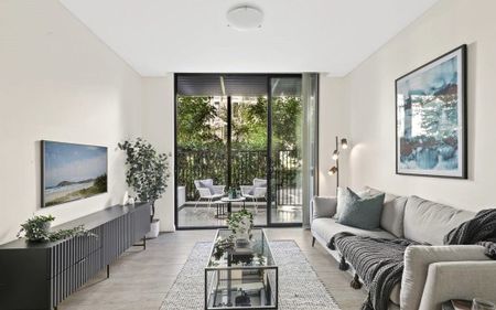 Modern One Bedroom Apartment with Garden Courtyard - Photo 2