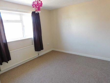 Adam Close, Kings Lynn - Photo 2