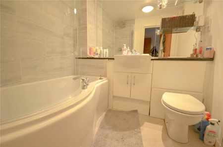 Adamson House, 4 Elmira Way, Salford, Greater Manchester, M5 3DL - Photo 5