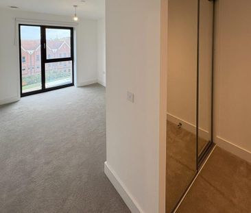 2 bedroom apartment to rent - Photo 2