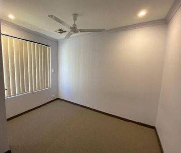 Secret Harbour - Photo 5