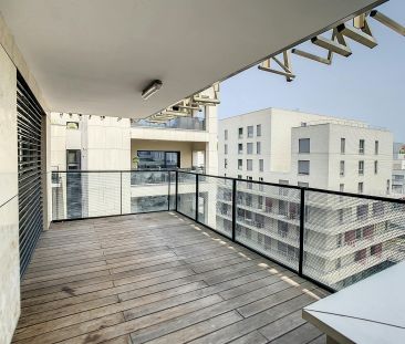 Lyon 2ème : En étage élevé T3 avec cuisine aménagée et terrasse de ... - Photo 3
