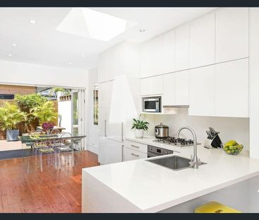 Charming Bondi Semi with Modern Elegance & Sunlit Entertaining - Photo 3