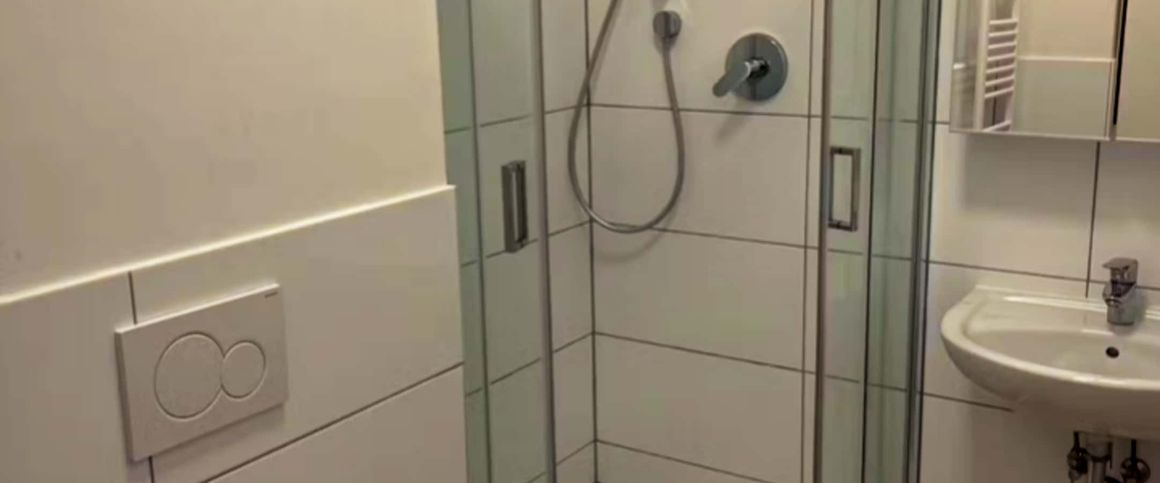 Münchener Straße 26 - Room Dark Courtside - Foto 1