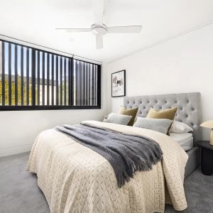 Stylish Coastal Apartment with Garden Outlook - Photo 3