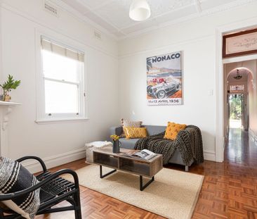 The ultimate entry into ‘Toxteth Estate’ - Photo 1