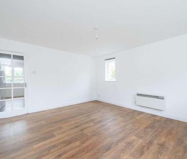 Samuel Close, Burbage House, SE14 - Photo 3