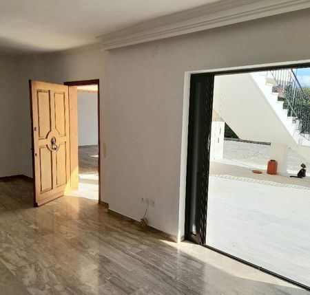 Διαμέρισμα για ενοικίαση Αγία Μαρίνα (Κορωπί) - Photo 2