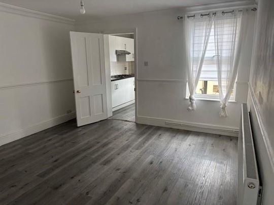 2 bedroom house to rent - Photo 1