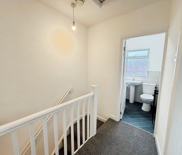 3 bedroom terraced house to rent - Photo 4