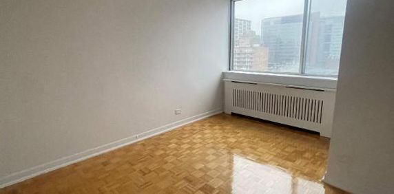 1 CH - 1 SDB - Montréal - $1,350 /mo - Photo 2