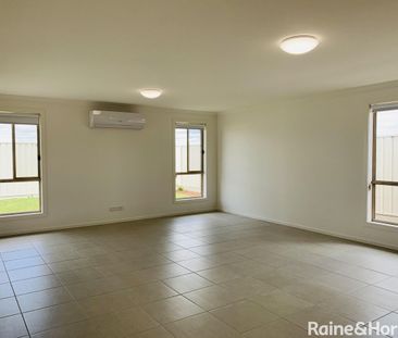 54 Ascot Avenue, Munno Para West, SA 5115 - Photo 1