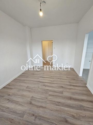 WG geeignet! 4. OG OHNE Aufzug! renovierte 3-Zimmer-Wohnung mit Balkon in Duisburg-Hochfeld - Photo 2