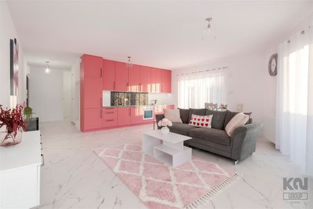 Łódź, Śródmieście, Lutomierska - Photo 2