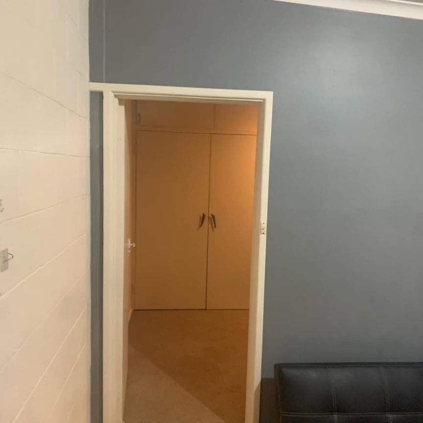 2/5 Leck St, Crestwood NSW 2620 - Apartment For Rent | Domain - Photo 1