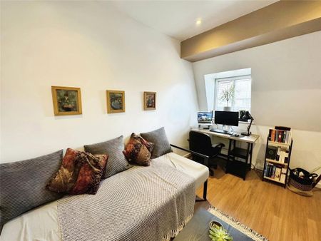 2 bedroom penthouse to rent - Photo 5