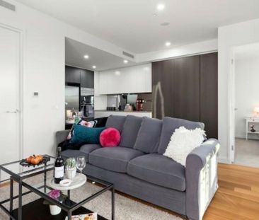 Urban living with everything at your fingertips - Photo 2