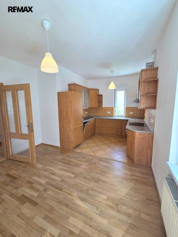 Pronájem bytu 2+1 v osobním vlastnictví 80 m², Teplice - Photo 3