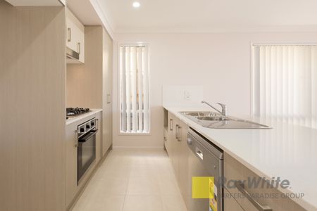 $475 B/L Rent increase$520 / $1,900 Bond - Photo 5