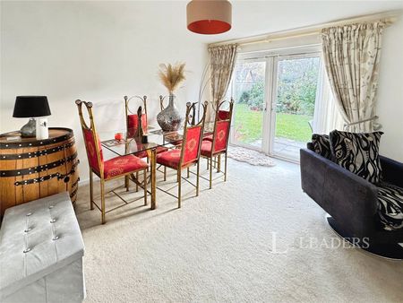 2 bedroom apartment to rent Dingle Lane, Solihull, West Midlands, B91 - Photo 3