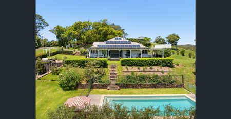 Stunning Fully Furnished Queenslander-Style Family Home – Broken Head - Photo 5