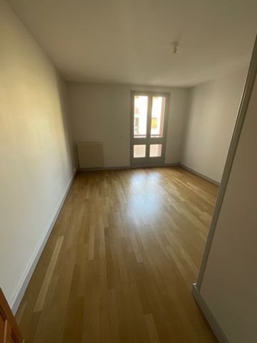 A LOUER - Quartier Préfecture - T2 de 67.70m² avec Box fermé - Photo 2