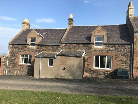 2 Old Cambus is a traditional stone build cottage in a tranquil rural setting boasting gorgeous sea views. - Photo 4