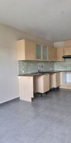1ER MAI / T2- 54 m2- PARKING-LOGGIA-CHAUFFAGE INCLUS - Photo 1