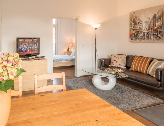 City-Residence: Nette 2-Zimmer-Wohnung in schönem Altbau - Photo 1