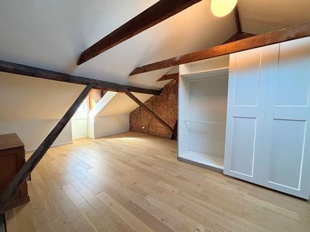 $1,799 / 2 br / 1 ba / 328 James st N unit 2 - Photo 2