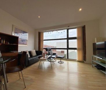 Property to rent - Photo 2