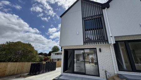 Cozy & Contemporary Living - Photo 5