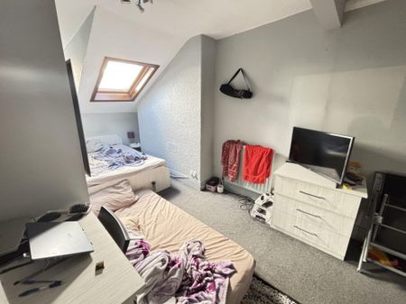 Flat 4 19 Cardigan Road, Leeds, LS6 3AE - Photo 2