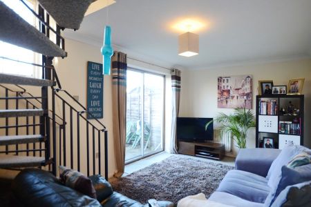 2 bedroom house to rent - Photo 2