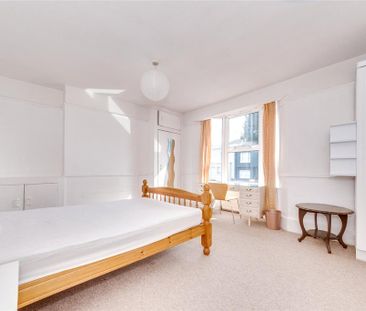 5 bedroom terraced house to rent - Photo 4