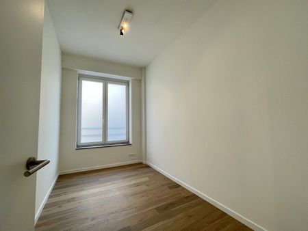 SUBLIEM APPARTEMENT TE HUUR IN KORTRIJK - Photo 4