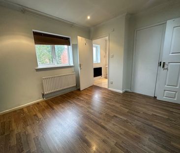 4 Bed Detached House, Yew Street, M15 - Photo 5