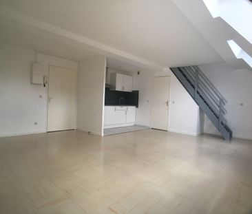 Duplex située au BORD D'ESSONNE - secteur calme - Photo 2