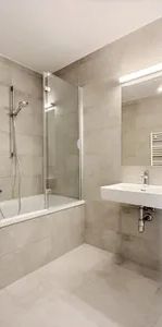 / 4. ETAGE / BALKON / 2 ZIMMER / VERFÜGBAR AB SOFORT - Foto 1