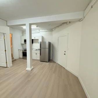 1-Bedroom Apartment for Rent – 1305 Jervis Street, Vancouver - Photo 4