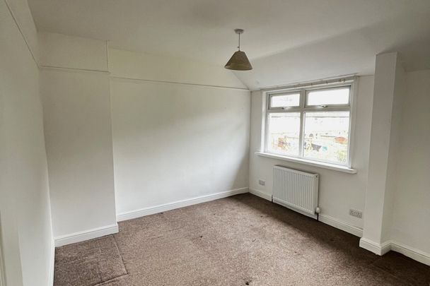 Tang Hall Lane - Photo 1