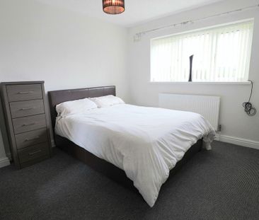 3 bedroom semi-detached house to rent - Photo 6