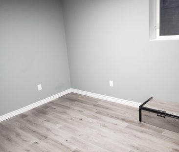 For Lease - 31 Carr Drive, Barrie, Ontario - Photo 6