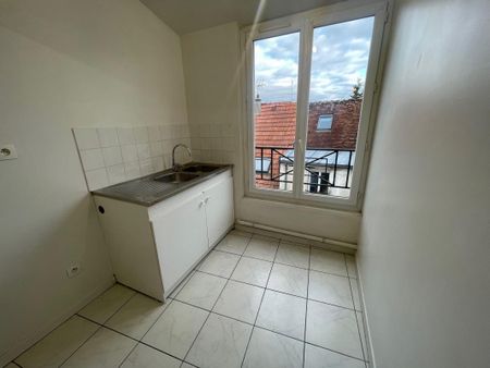 Location Appartement 2 pièces 28m² COULOMMIERS 77120 - Photo 2