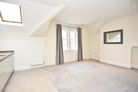 East Parade, Harrogate, HG1 5LP - Photo 5