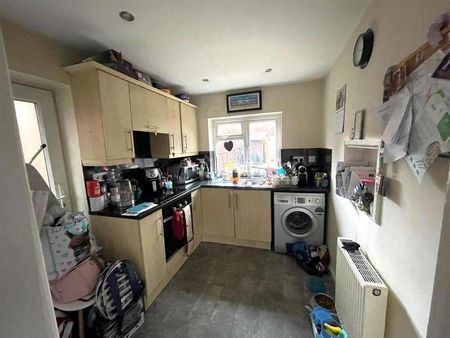 Coltham Close Charlton Kings Cheltenham, GL52 - Photo 5