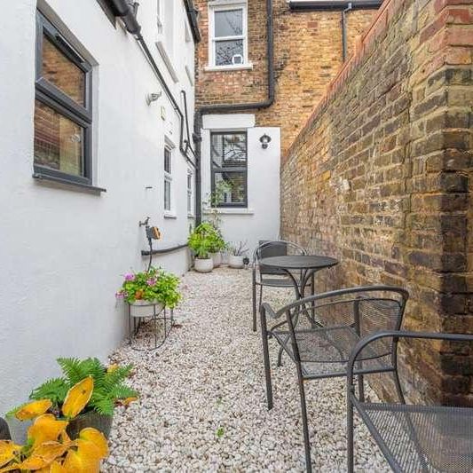 Hinton Road, Herne Hill, SE24 - Photo 1