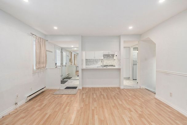 For Lease - 1204 Shillington Avenue Unit# 15, Carlington - Central Park, Ontario - Photo 1