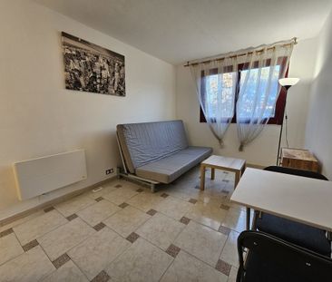 Location Appartement 1 pièce 18m² AIX EN PROVENCE 90ème - Photo 2